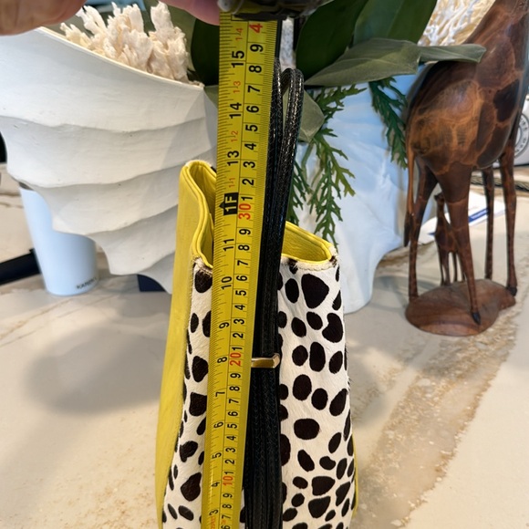 Stunning  maze color leather bag with pony hide sides and adjustable strap💕💕 - Picture 5 of 16